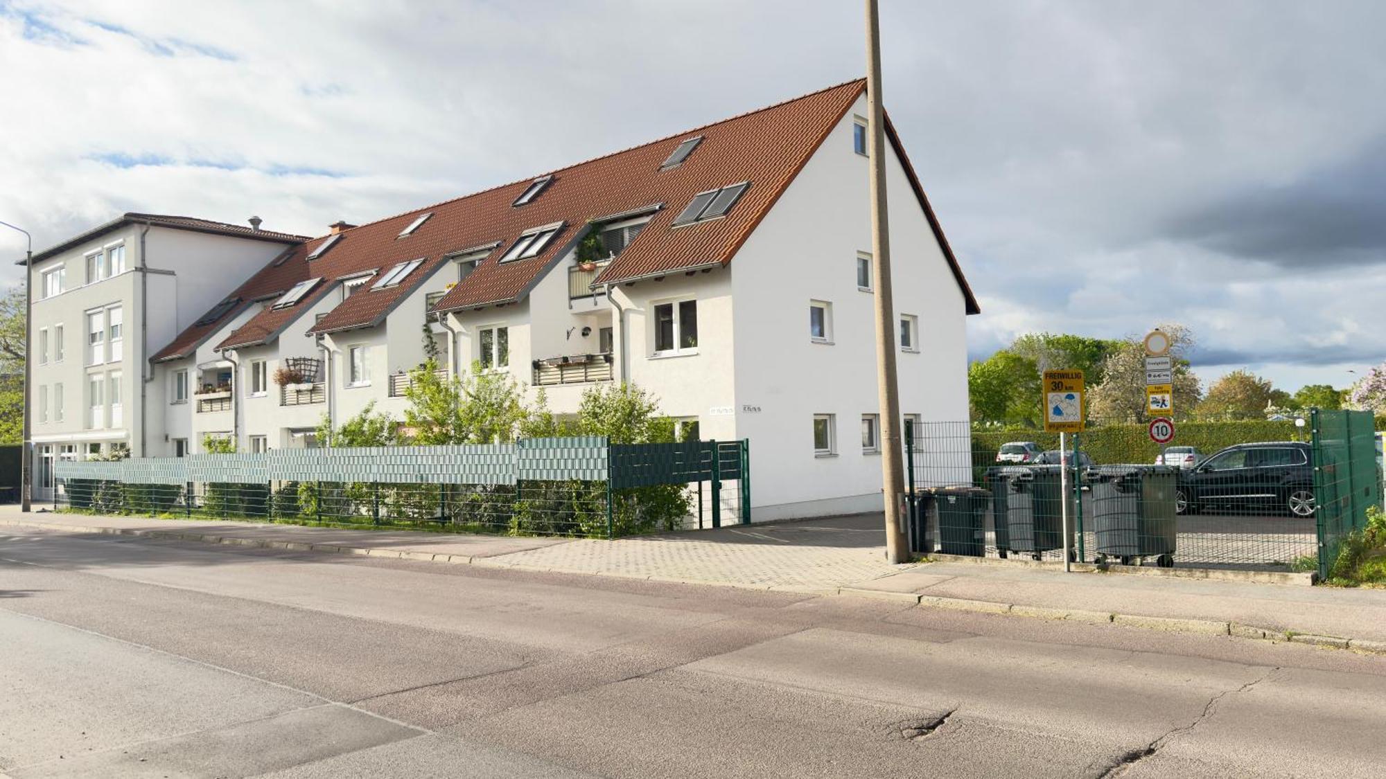 Fewo Am Park - 4P, Boxspringbett, Balkon, Smarttv, Gesundbrunnen, Familienfreundlich Halle  Exterior foto